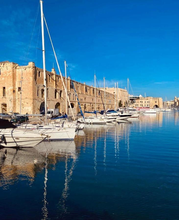 New & Unique Apartment - A 5 Minutes Ferry To Capital City Of Valletta Senglea Exterior foto
